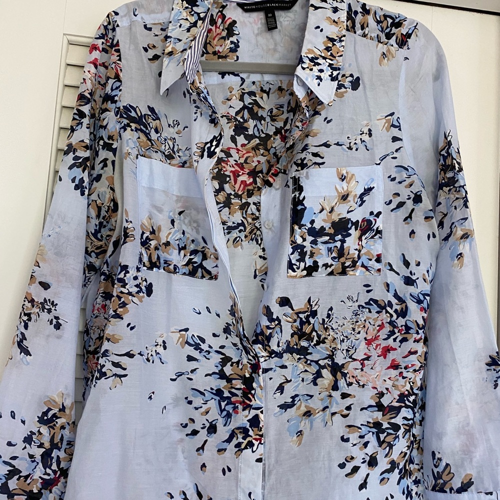White House black market blue floral button down